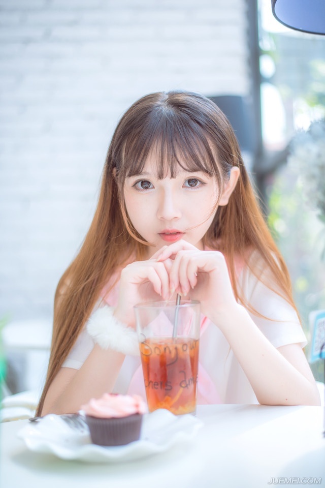 心中一动，刘璋突然间仿佛明白了什么，不可思议的看向孟达道：“你本就是吕布的人！？”